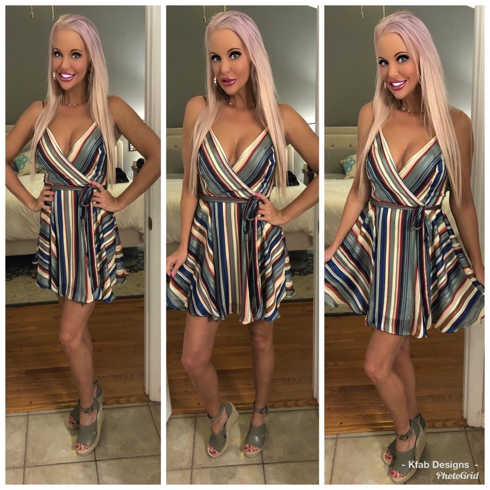 LAST 1! ❤️Amazing Multi Stripe Self Tie Dress! - Picture 1 of 7